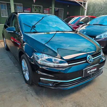 VOLKSWAGEN-GOLF-2018