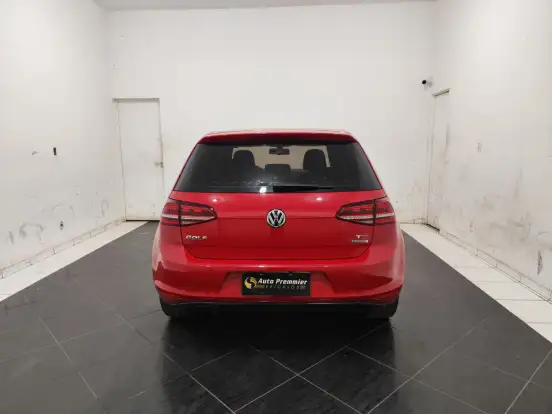 VOLKSWAGEN-GOLF-2015