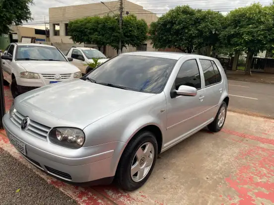 VOLKSWAGEN-GOLF-1.6 MI GENERATION 8V GASOLINA 4P MANUAL VOLKSWAGEN-GOLF-2004