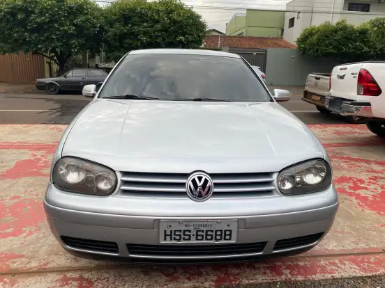 VOLKSWAGEN-GOLF-2004
