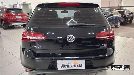 VOLKSWAGEN-GOLF-2015