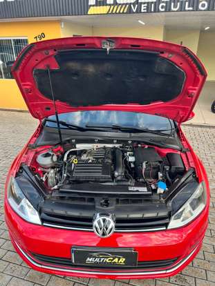VOLKSWAGEN-GOLF-2013