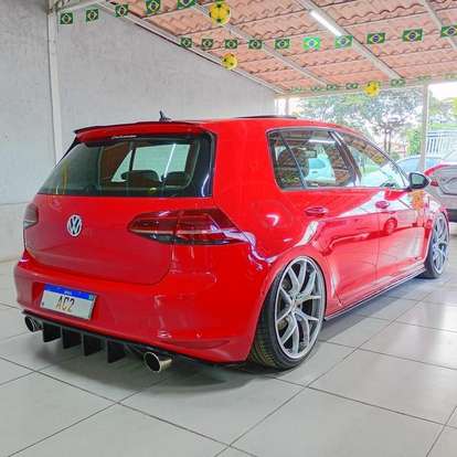 VOLKSWAGEN-GOLF-2013