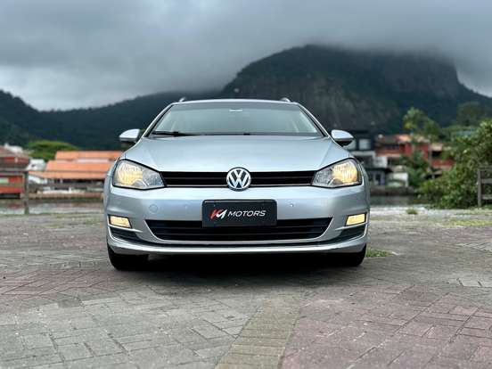 VOLKSWAGEN-GOLF-2015