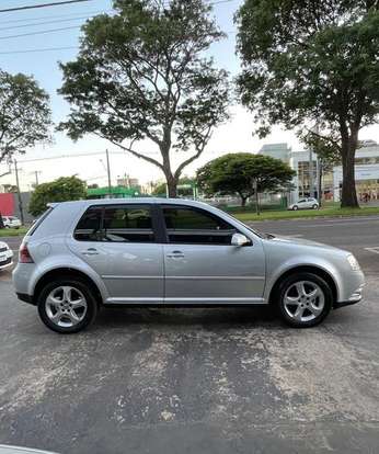 VOLKSWAGEN-GOLF-2008