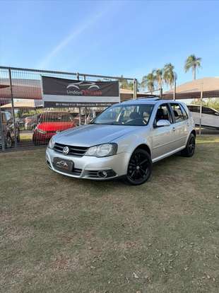 VOLKSWAGEN-GOLF-2011