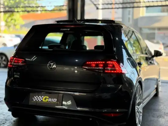 VOLKSWAGEN-GOLF-2.0 TSI GTI 16V TURBO GASOLINA 4P AUTOMÁTICO VOLKSWAGEN-GOLF-2013