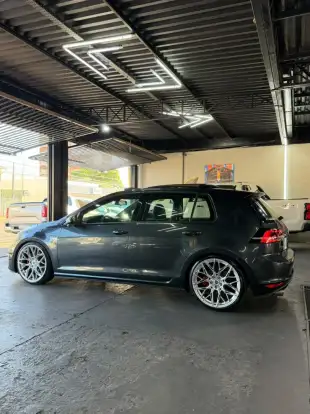 VOLKSWAGEN-GOLF-2.0 TSI GTI 16V TURBO GASOLINA 4P AUTOMÁTICO VOLKSWAGEN-GOLF-2013