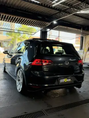 VOLKSWAGEN-GOLF-2013