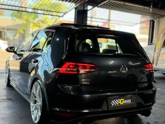 VOLKSWAGEN-GOLF-2.0 TSI GTI 16V TURBO GASOLINA 4P AUTOMÁTICO VOLKSWAGEN-GOLF-2013