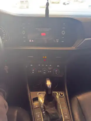 VOLKSWAGEN-JETTA-2018
