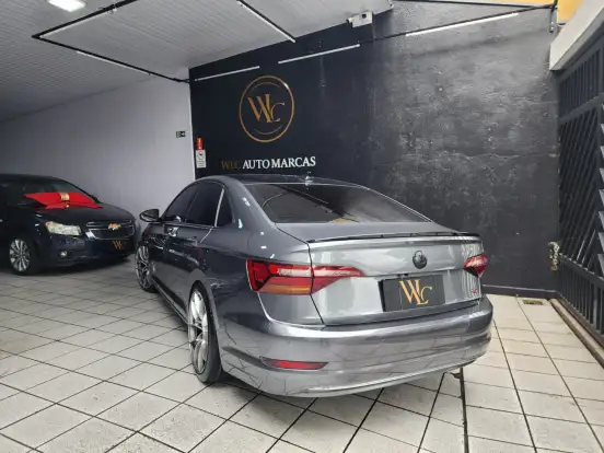 VOLKSWAGEN-JETTA-2018