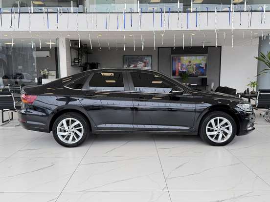 VOLKSWAGEN-JETTA-1.4 250 TSI TOTAL FLEX COMFORTLINE TIPTRONIC VOLKSWAGEN-JETTA-2020