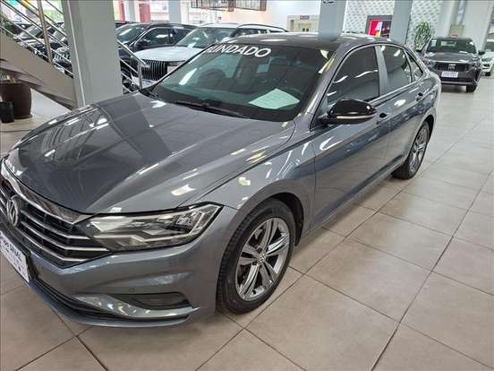 VOLKSWAGEN-JETTA-2018