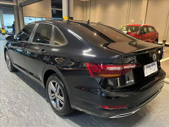 VOLKSWAGEN-JETTA-1.4 250 TSI TOTAL FLEX R-LINE TIPTRONIC VOLKSWAGEN-JETTA-2018