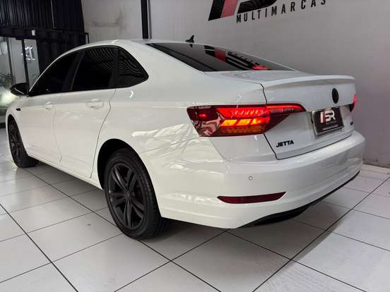 VOLKSWAGEN-JETTA-1.4 250 TSI TOTAL FLEX R-LINE TIPTRONIC VOLKSWAGEN-JETTA-2019