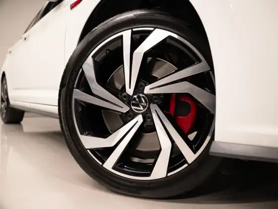VOLKSWAGEN-JETTA-2024
