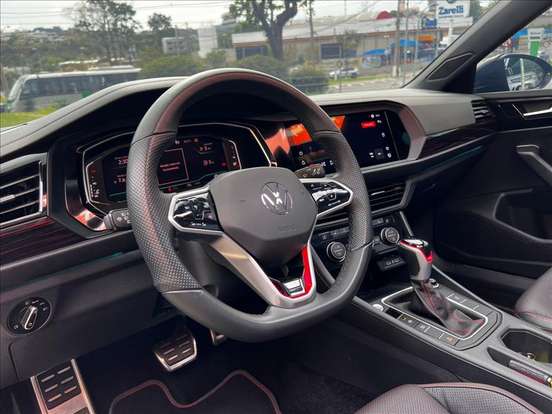 VOLKSWAGEN-JETTA-2023
