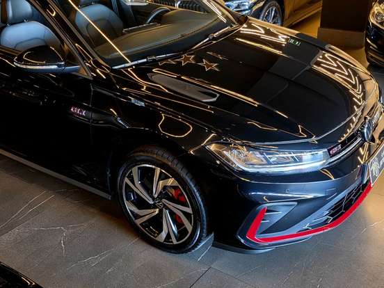 VOLKSWAGEN-JETTA-2025