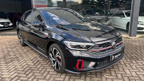 VOLKSWAGEN-JETTA-2024