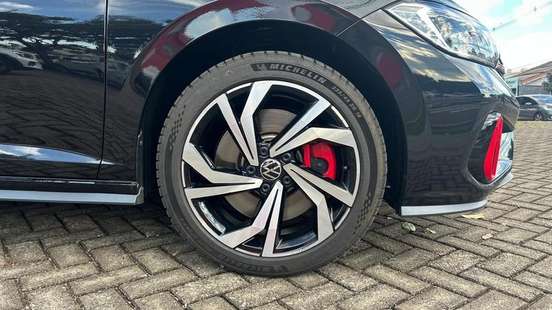 VOLKSWAGEN-JETTA-2024