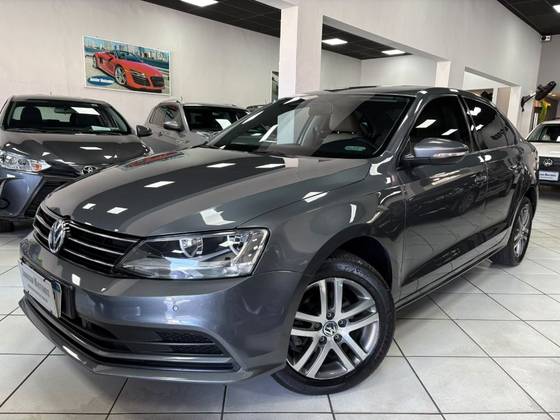 VOLKSWAGEN JETTA 2.0 COMFORTLINE FLEX 4P TIPTRONIC