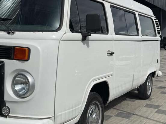 VOLKSWAGEN-KOMBI-1.4 MI STD 8V FLEX 4P MANUAL VOLKSWAGEN-KOMBI-2006
