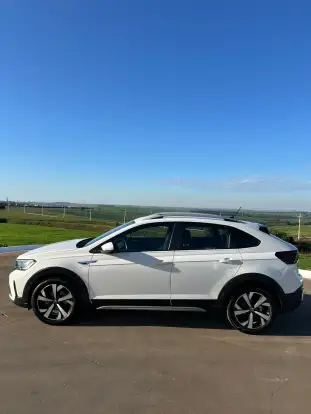 VOLKSWAGEN-NIVUS-1.0 200 TSI TOTAL FLEX HIGHLINE AUTOMÁTICO VOLKSWAGEN-NIVUS-2023