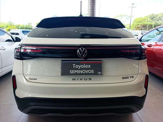 VOLKSWAGEN-NIVUS-1.0 200 TSI TOTAL FLEX COMFORTLINE AUTOMÁTICO VOLKSWAGEN-NIVUS-2025