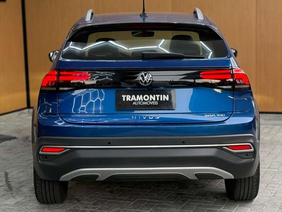 VOLKSWAGEN-NIVUS-1.0 200 TSI TOTAL FLEX HIGHLINE AUTOMÁTICO VOLKSWAGEN-NIVUS-2023