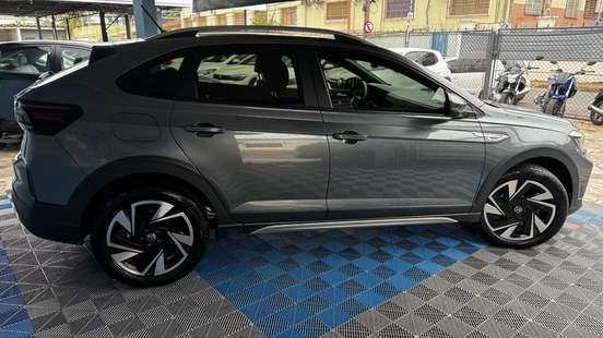 VOLKSWAGEN-NIVUS-1.0 200 TSI TOTAL FLEX HIGHLINE AUTOMÁTICO VOLKSWAGEN-NIVUS-2025