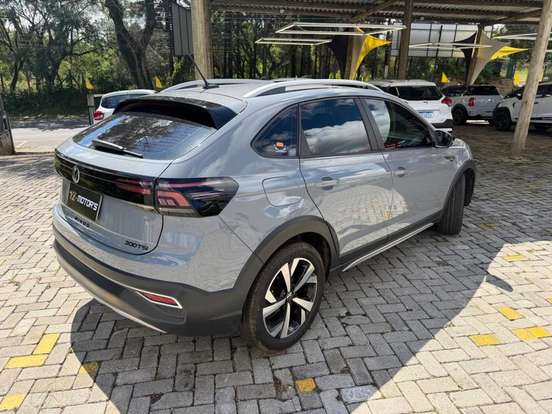 VOLKSWAGEN-NIVUS-1.0 200 TSI TOTAL FLEX HIGHLINE AUTOMÁTICO VOLKSWAGEN-NIVUS-2023
