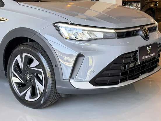 VOLKSWAGEN-NIVUS-1.0 200 TSI TOTAL FLEX HIGHLINE AUTOMÁTICO VOLKSWAGEN-NIVUS-2025