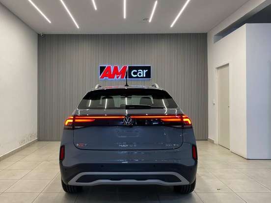 VOLKSWAGEN-NIVUS-1.0 200 TSI TOTAL FLEX HIGHLINE AUTOMÁTICO VOLKSWAGEN-NIVUS-2025