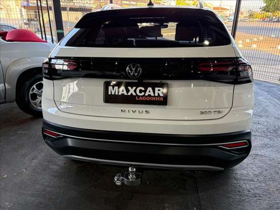 VOLKSWAGEN-NIVUS-1.0 200 TSI TOTAL FLEX HIGHLINE AUTOMÁTICO VOLKSWAGEN-NIVUS-2024