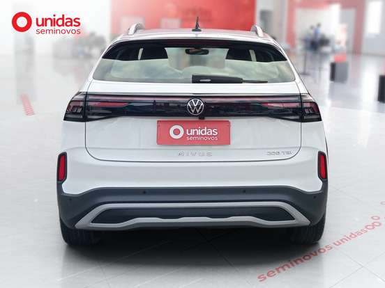VOLKSWAGEN-NIVUS-1.0 200 TSI TOTAL FLEX HIGHLINE AUTOMÁTICO VOLKSWAGEN-NIVUS-2025