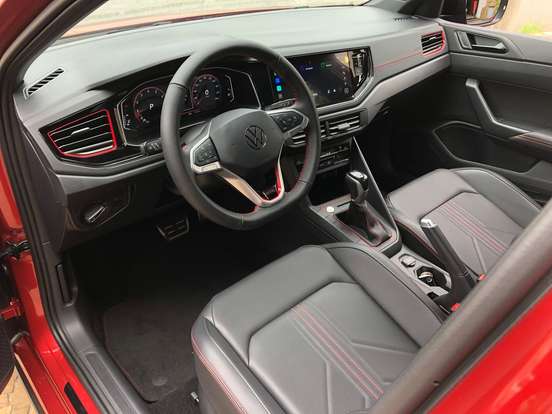 VOLKSWAGEN-NIVUS-1.4 250 TSI TOTAL FLEX GTS AUTOMÁTICO VOLKSWAGEN-NIVUS-2025