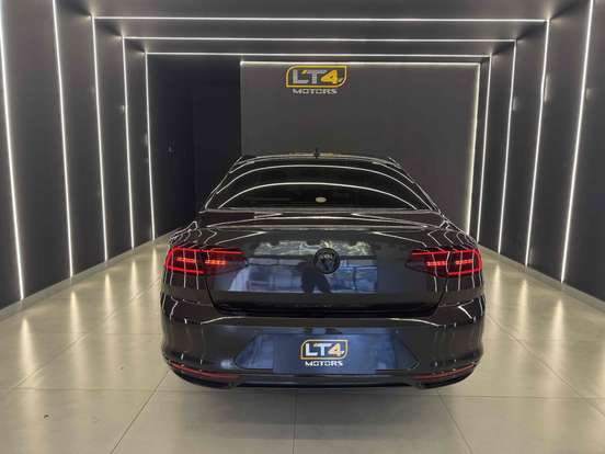 VOLKSWAGEN-PASSAT-2017