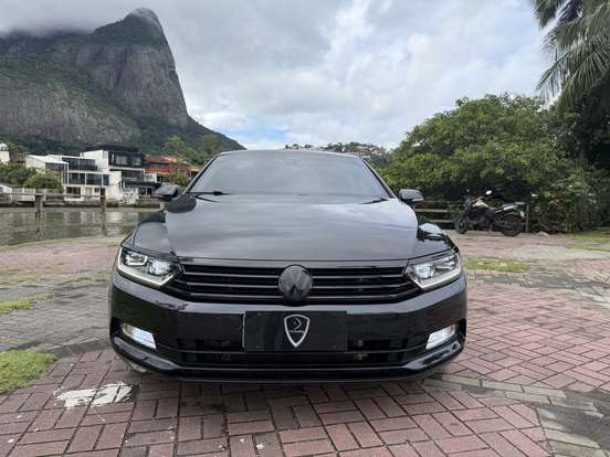 VOLKSWAGEN-PASSAT-2017