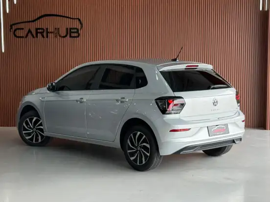 VOLKSWAGEN-POLO-2025