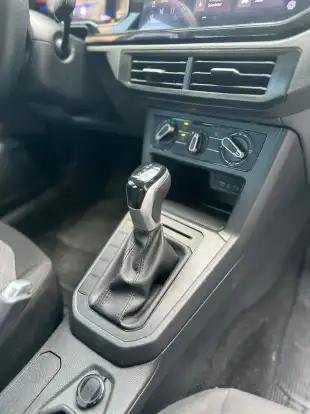 VOLKSWAGEN-POLO-2025