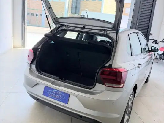VOLKSWAGEN-POLO-1.0 200 TSI HIGHLINE AUTOMÁTICO VOLKSWAGEN-POLO-2019