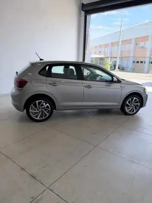 VOLKSWAGEN-POLO-1.0 200 TSI HIGHLINE AUTOMÁTICO VOLKSWAGEN-POLO-2019