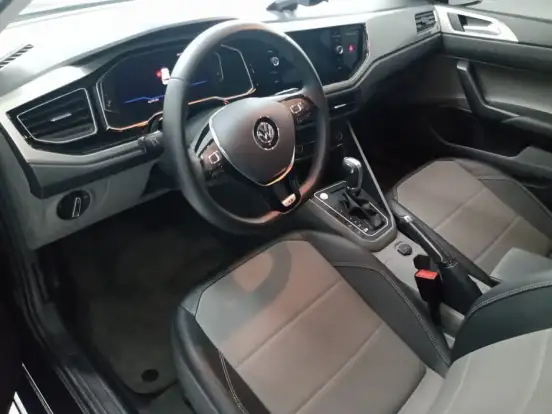 VOLKSWAGEN-POLO-2019