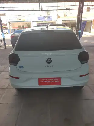 VOLKSWAGEN-POLO-2023