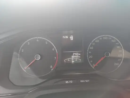 VOLKSWAGEN-POLO-2023
