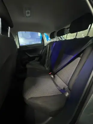 VOLKSWAGEN-POLO-2019