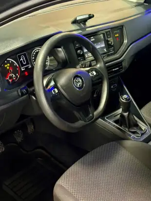 VOLKSWAGEN-POLO-2019