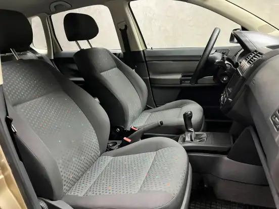 VOLKSWAGEN-POLO-1.6 MI 8V FLEX 4P MANUAL VOLKSWAGEN-POLO-2005