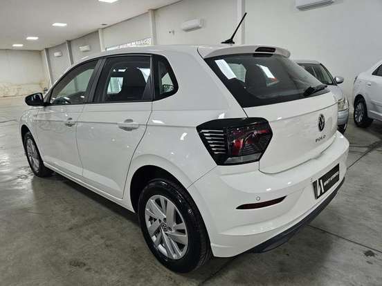 VOLKSWAGEN-POLO-2024